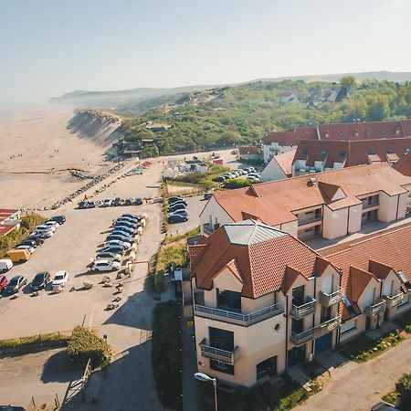 Logis- Hotel De La Baie De Wissant & Appartements Екстер'єр фото