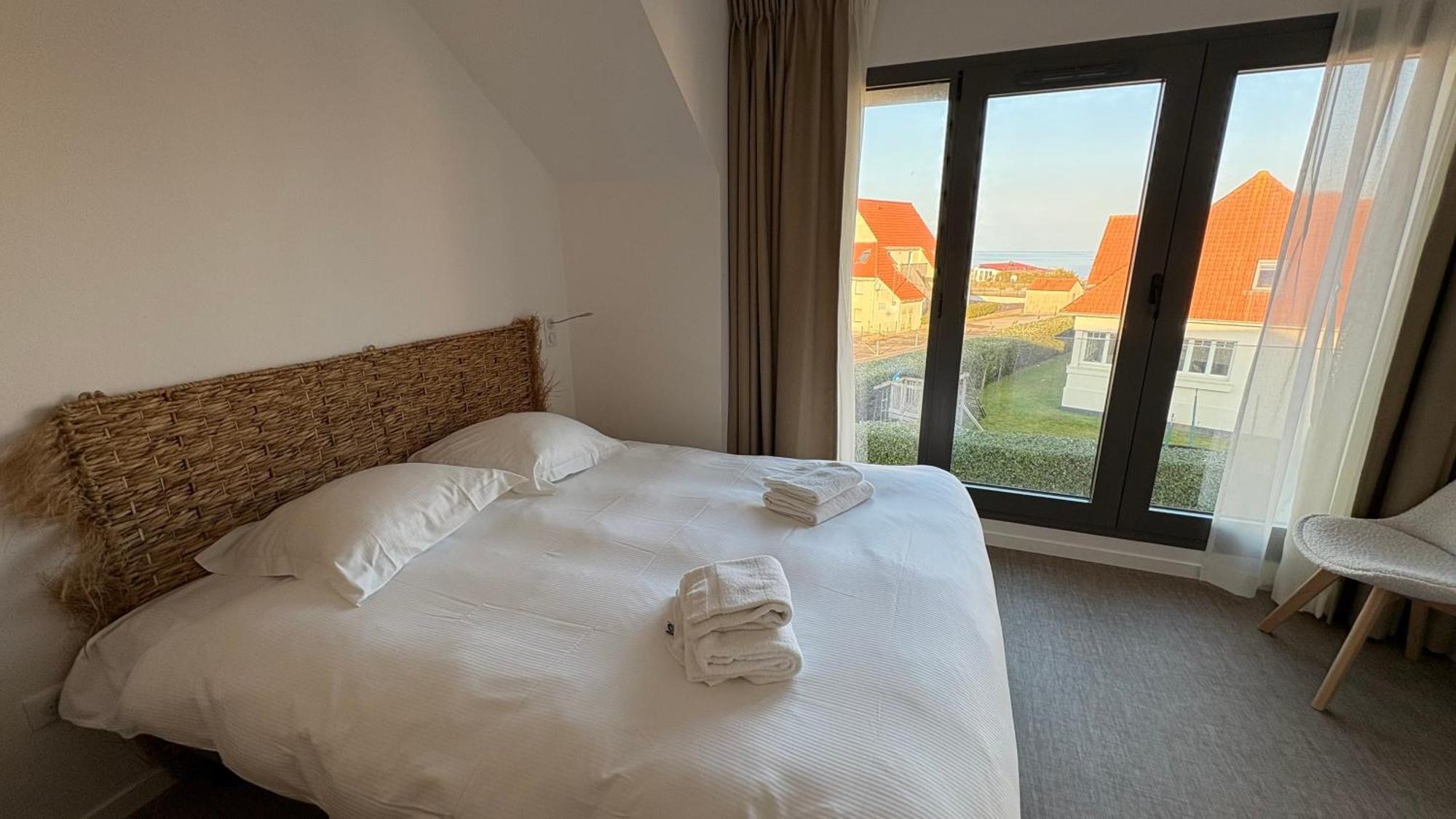 Logis- Hotel De La Baie De Wissant & Appartements Екстер'єр фото